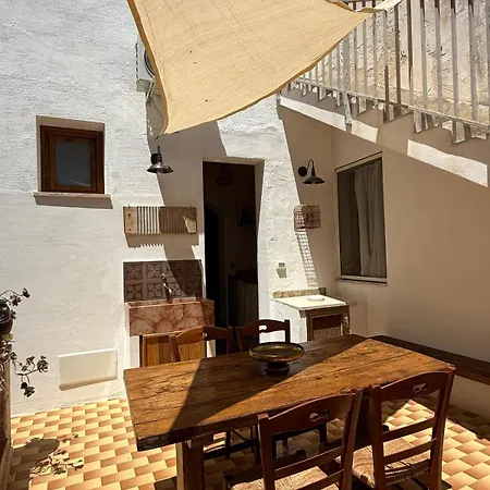 Dom wakacyjny Casa Laura *